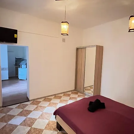 затишна в центрі Apartament Lwów