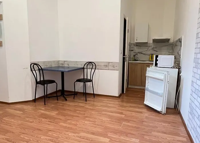 затишна в центрі Apartament Lwów